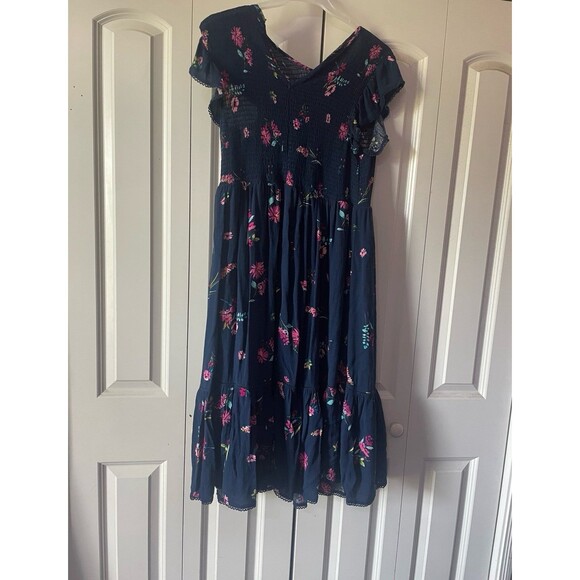 Navy Blue Floral Dress - Picture 4 of 5